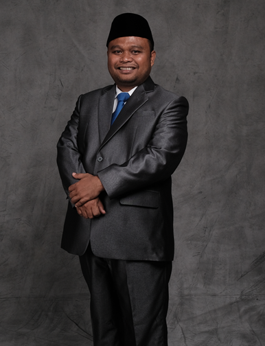 Assoc. Prof. Dr. Rosyidi Hamzah, S.H., M.H. – Dekan Fakultas Hukum UIR