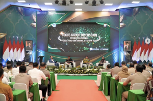 Wakil Dekan II Fakultas Hukum UIR menjadi moderator Focus Group Discussion bersama Polda Riau dan ATR BPN tentang konflik pertanahan di Provinsi Riau