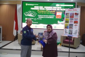 Poster kegiatan Bedah Buku dan Purnabakti Profesor Prof. Dr. Hj. Ellydar Chaidir di Fakultas Hukum UIR