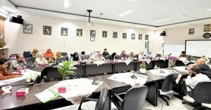 Peserta Rapat Persiapan UTS Semester Genap T.A. 2025/2026 di Fakultas Hukum UIR